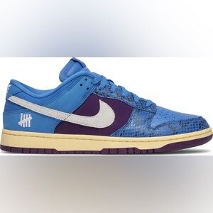 Undefeated x Dunk Low SP '5 On It' - Nike Dunk